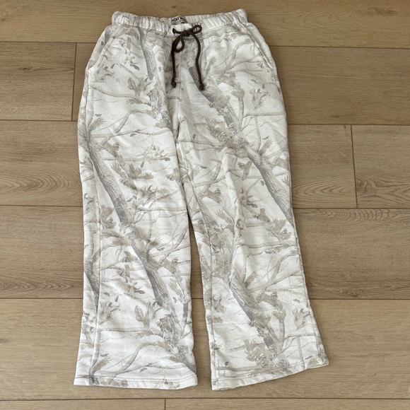 Dairy Boy Whote Camouflage Sweatpants - Picture 1 of 2